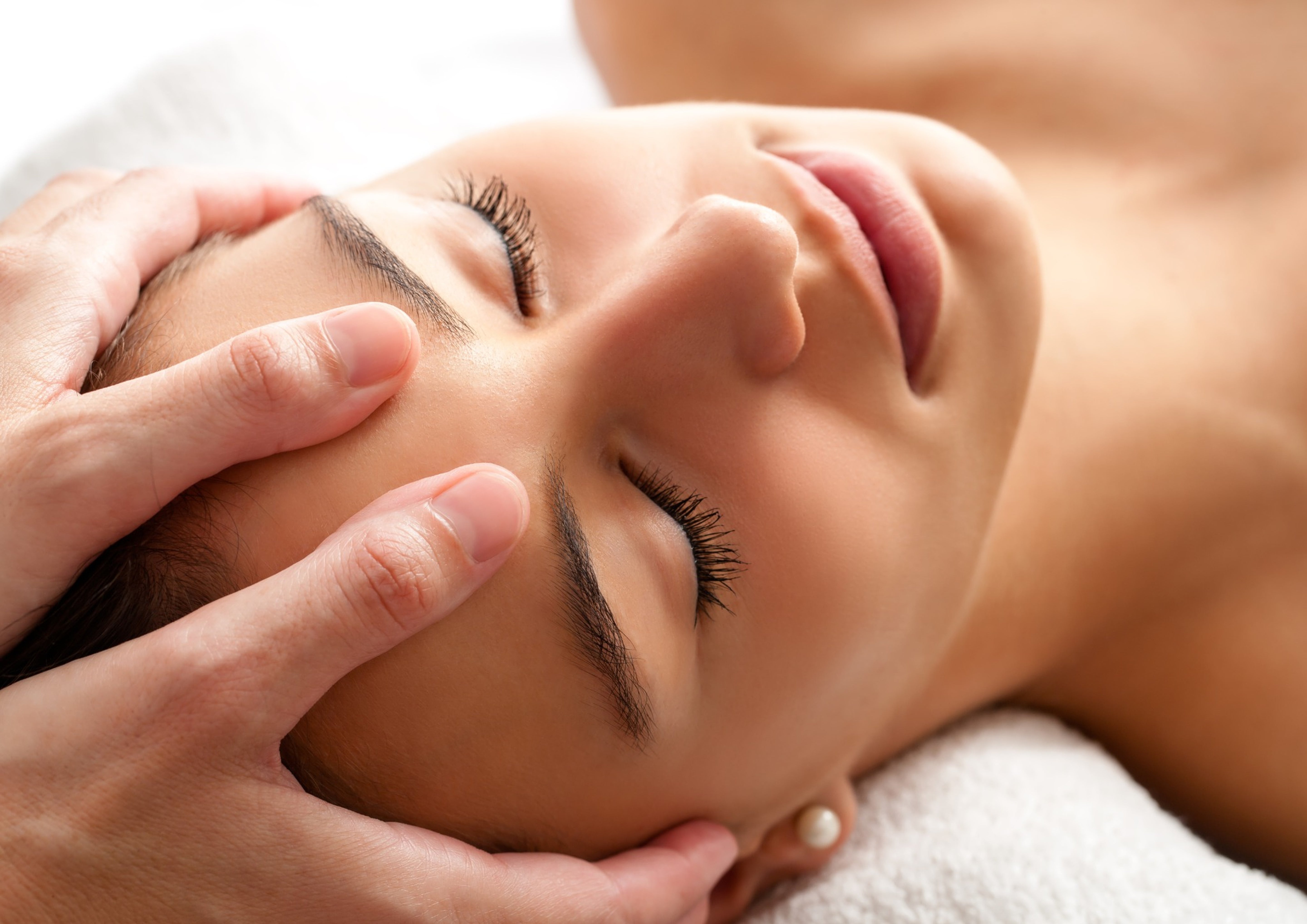 Radiant Glow Facial Ritual